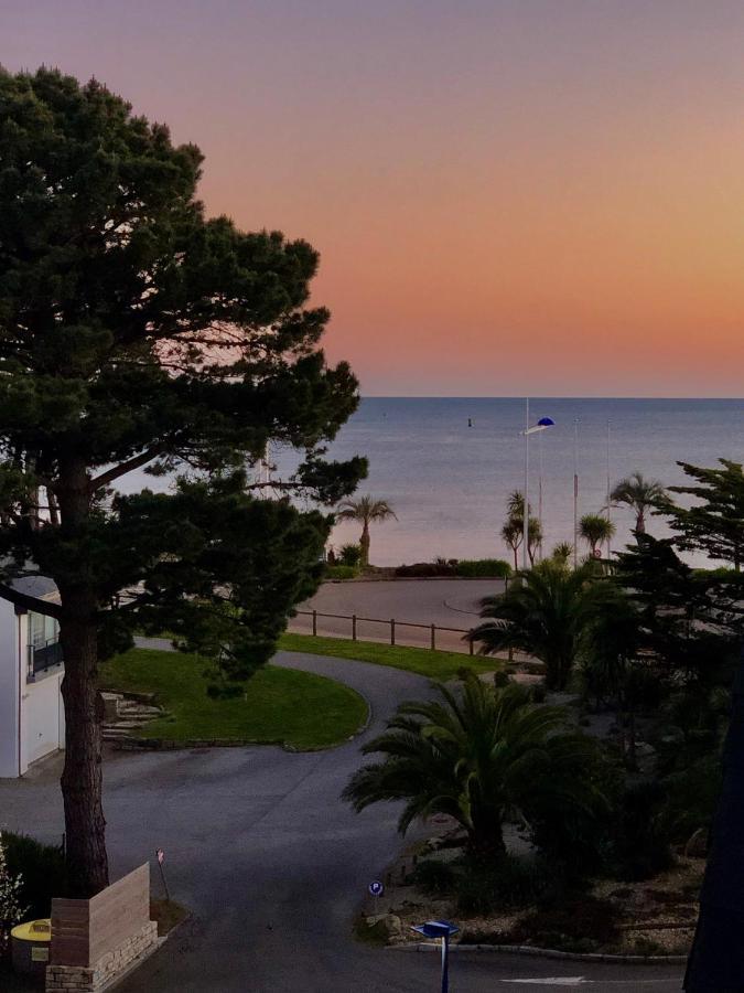 Le Studio "La Plage" 3 Etoiles Face A La Mer Bénodet Exteriör bild